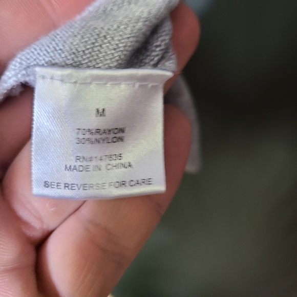 Romeo + Juliet Couture mock turtleneck - Picture 4 of 4